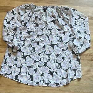 Apt 9 purple floral 3/4 length sleeve blouse